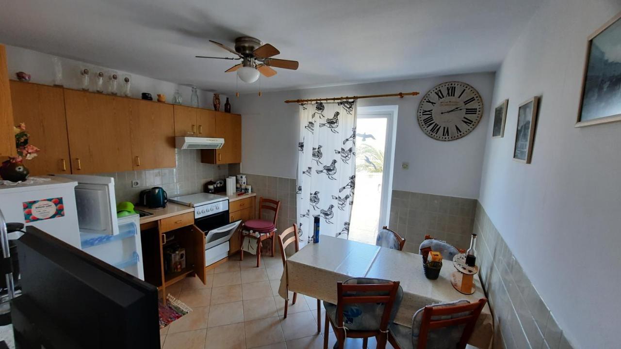 Apartment Pinoapplosinj 베리로신즈 외부 사진